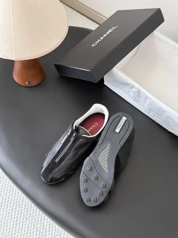 Chanel Кросівки жіночі — Фото 3
