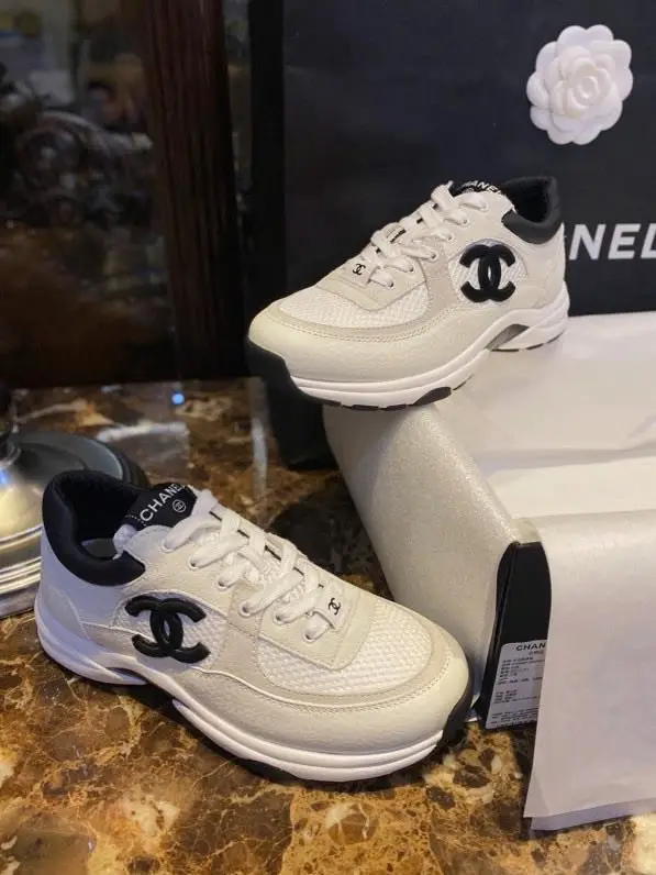 Chanel Кросівки жіночі — Фото 3
