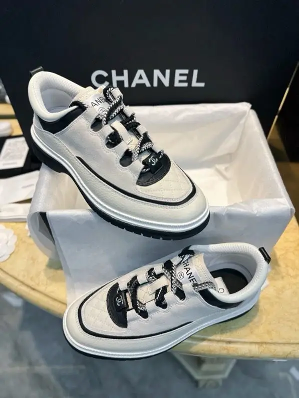 Chanel Кросівки жіночі — Фото 3