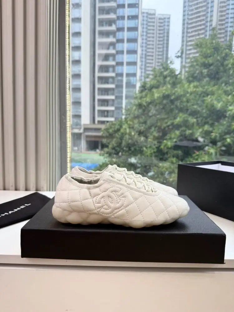 Chanel Sneakers women's — Photo 3