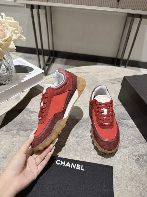 Chanel Кросівки жіночі — Фото 4