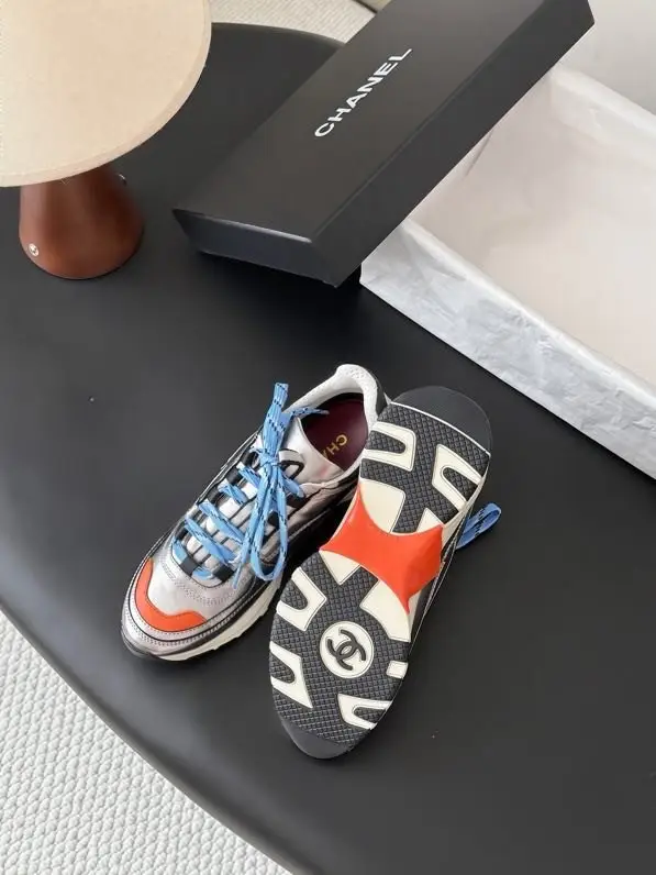 Chanel Кроссовки женские — Фото 4