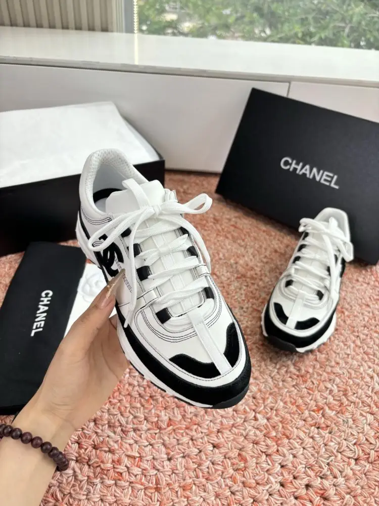 Chanel Sneakers women's — Photo 4