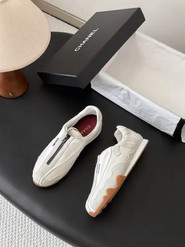 Chanel Sneakers women's — Photo 4