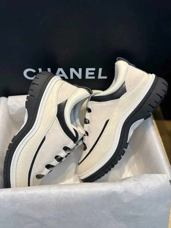 Chanel Кросівки жіночі — Фото 4