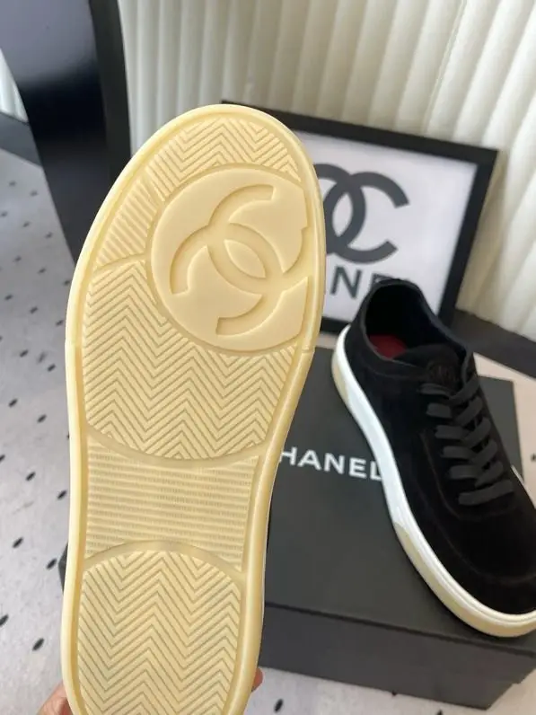 Chanel Кросівки жіночі — Фото 4