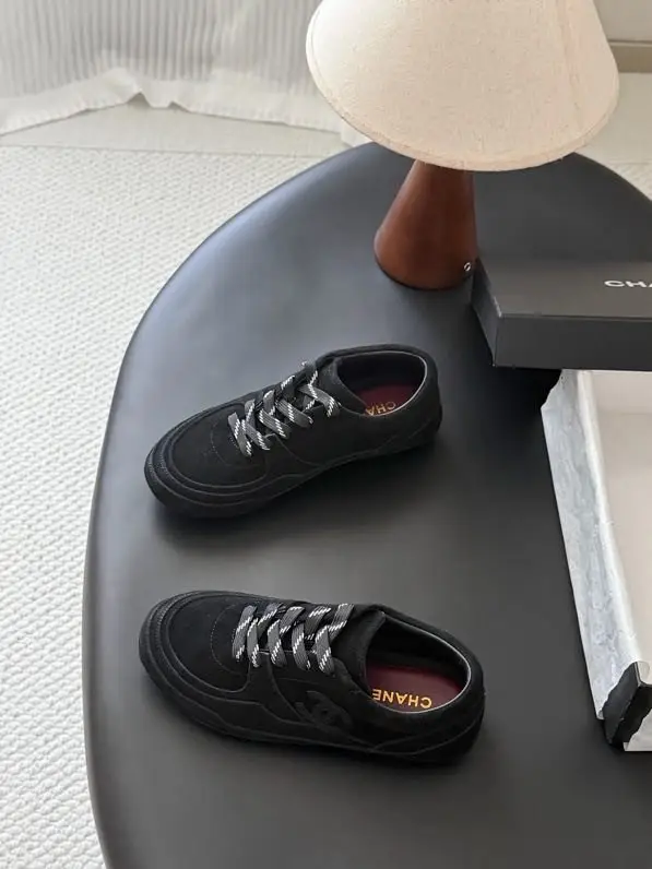 Chanel Sneakers women's — Photo 4