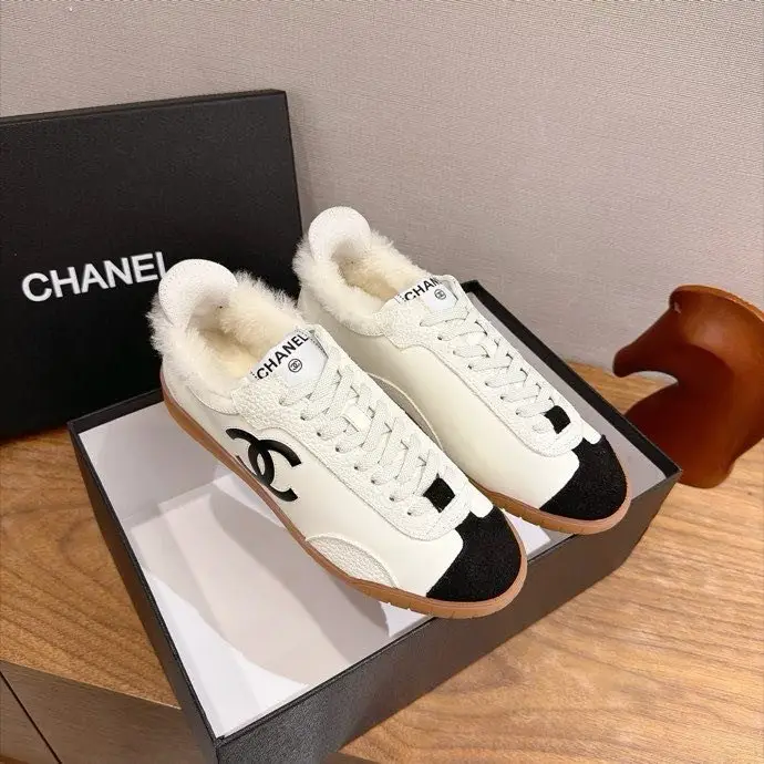 Chanel Кросівки жіночі — Фото 4