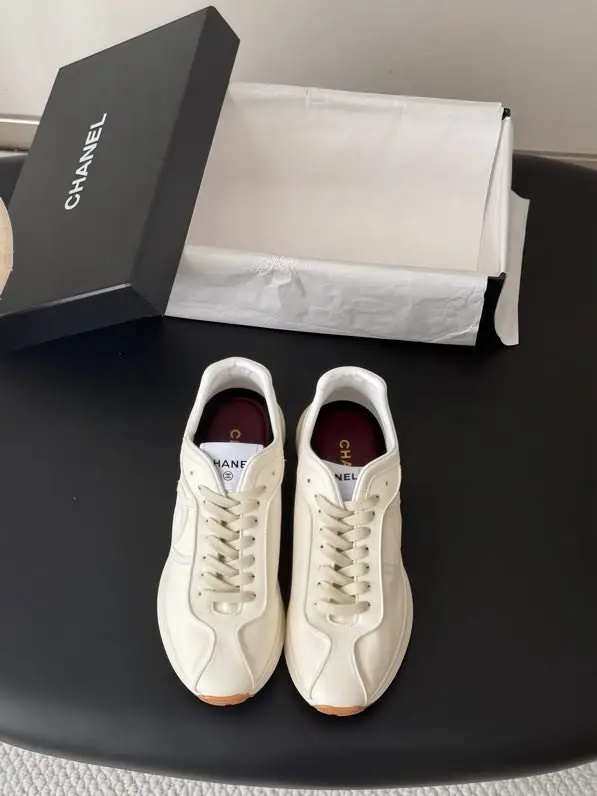Chanel Кросівки жіночі — Фото 5