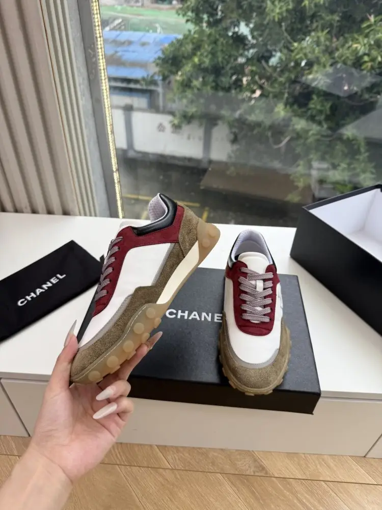 Chanel Кросівки жіночі — Фото 5