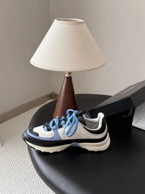 Chanel Sneakers women's — Photo 5