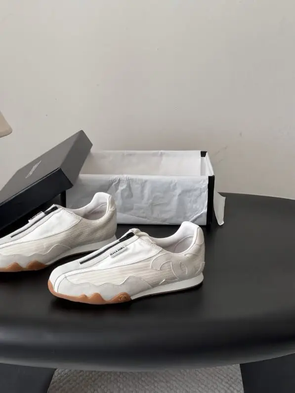 Chanel Sneakers women's — Photo 5