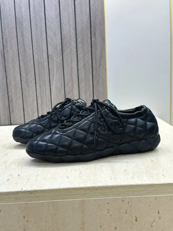 Chanel Кроссовки женские — Фото 5
