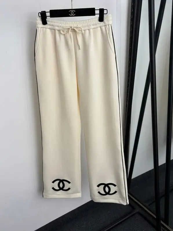 Chanel Спортивный костюм женский — Фото 5