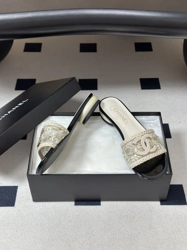 Chanel Step-ins women's — Photo 5