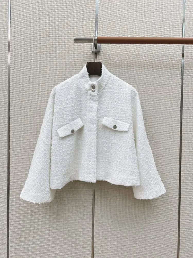 Chanel — Елегантне пальто-накидка з коміром-стійкою