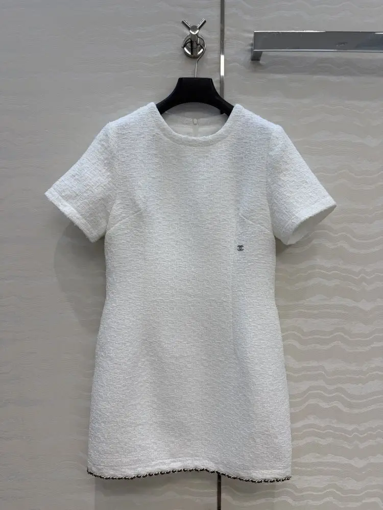 Chanel — Stylish твидовое dress
