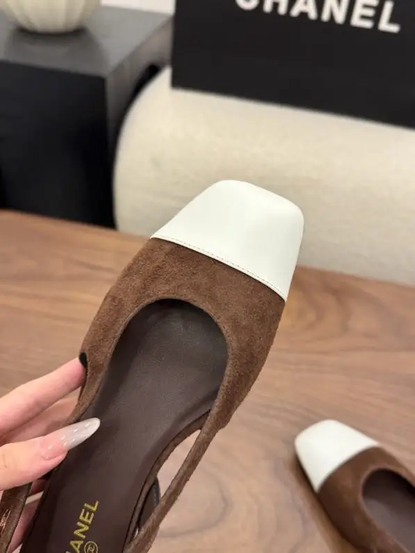 Chanel Suede shoes слингбэки — Photo 5