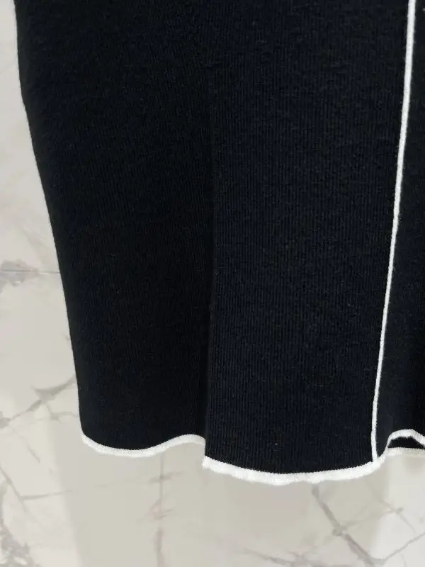 Chanel T-shirt from short sleeve — Photo 5