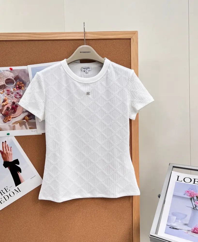 T-shirt women's