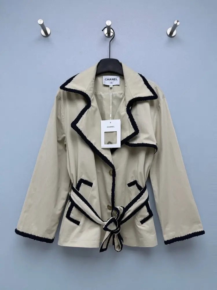 Chanel — Тренч с бахромой