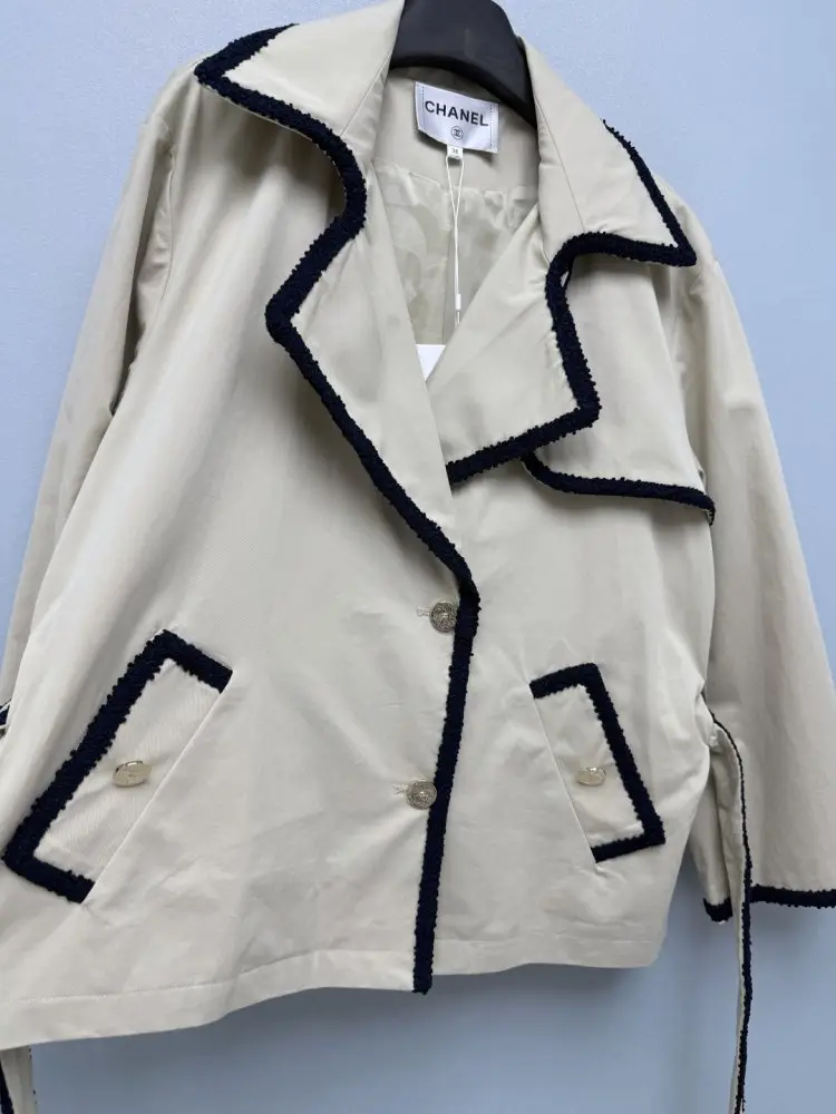 Chanel Trench from fringe — Photo 4