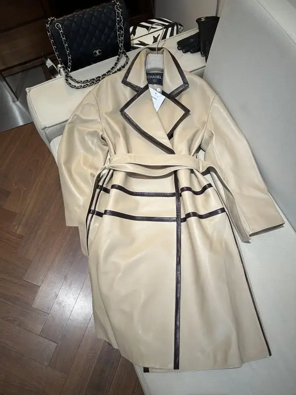 Chanel — Тренч кожаный женский