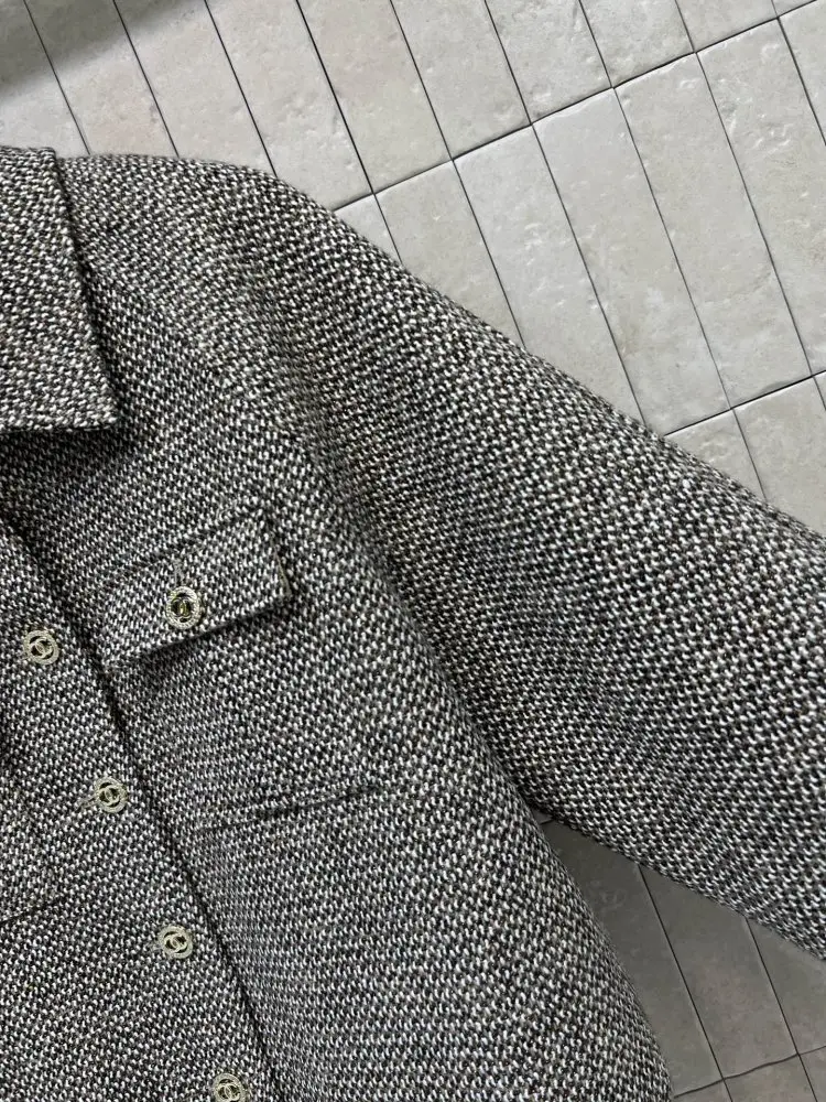 Chanel Tweed jacket from lapels women's — Photo 4