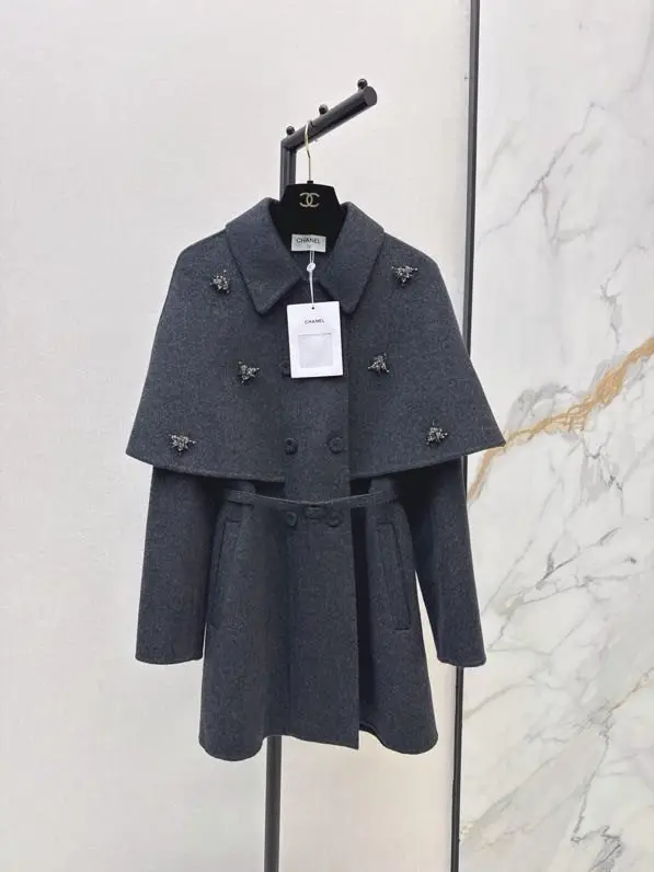 Chanel — Двухсекционный шерстяной плащ-накидка