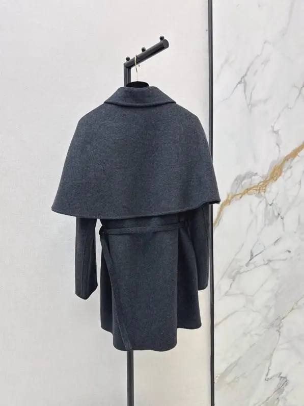 Chanel Двухсекционный шерстяной плащ-накидка — Фото 4