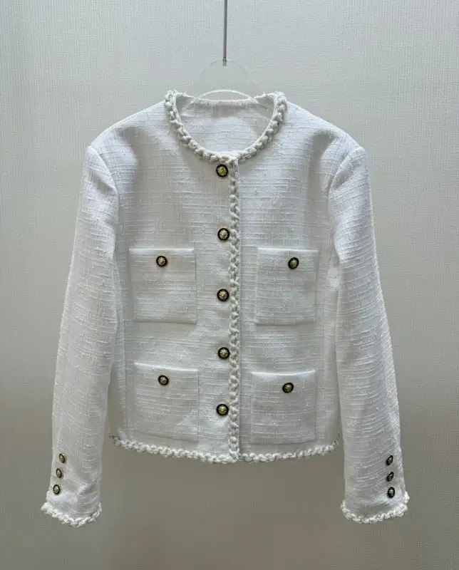 Chanel — White tweed jacket