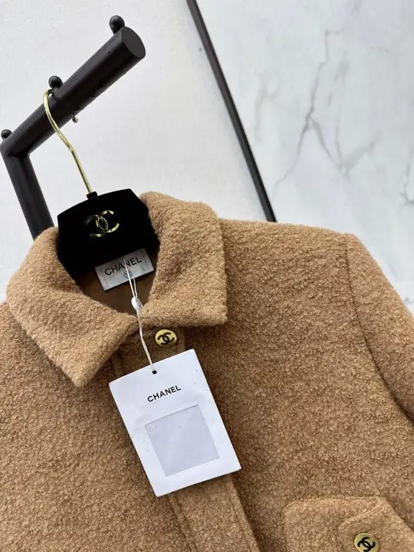 Chanel Women's woolen jacket-Teddy — Photo 5