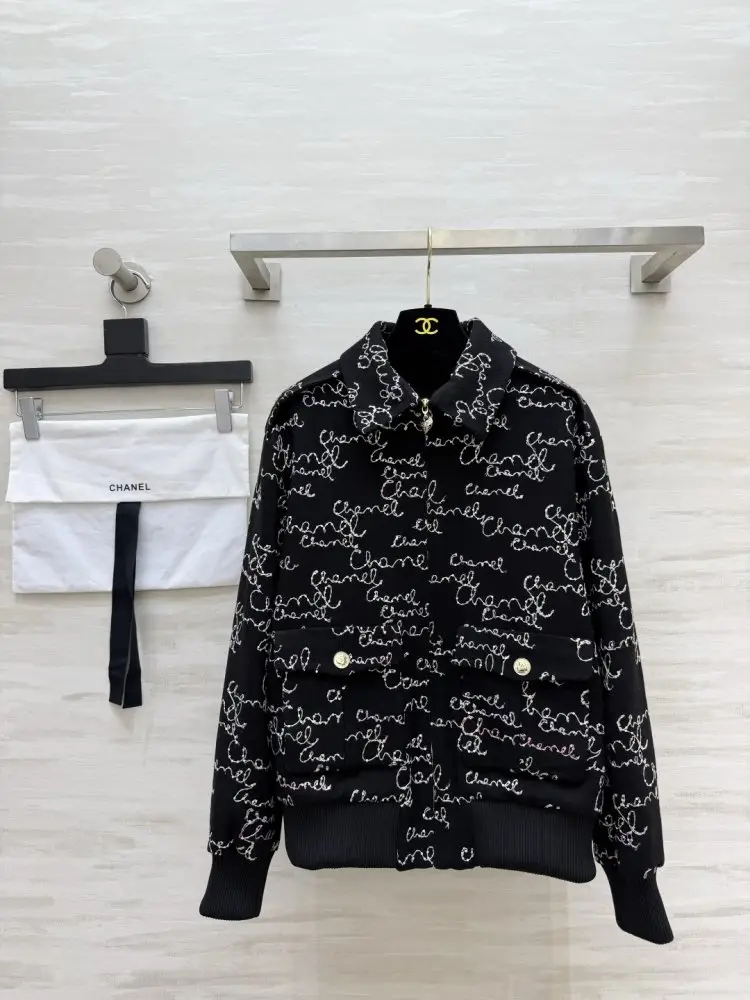 Chanel — Шерстяное пальто