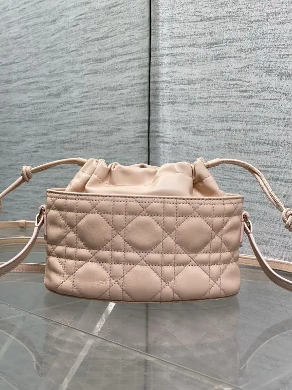 Christian Dior Сумка-відро Caro Bucket 22 см шкіряна на зав'язках — Фото 4
