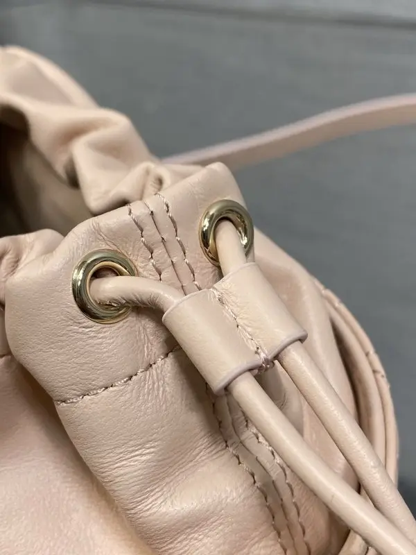 Christian Dior Сумка-відро Caro Bucket 22 см шкіряна на зав'язках — Фото 5