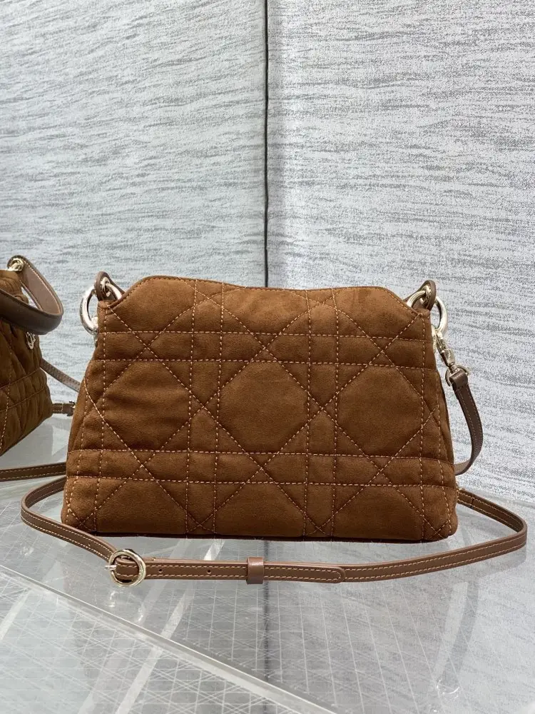 Christian Dior A bag Dior 2026 Adiorable Top Handle 22 cm — Photo 4