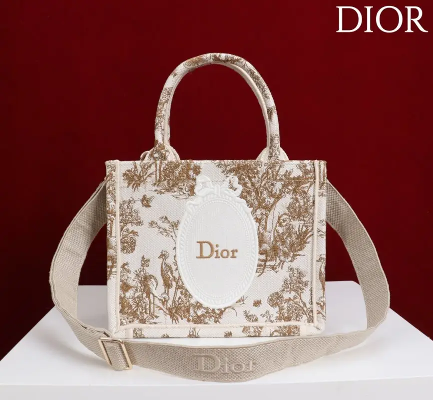 Christian Dior — A bag Dior Book Tote of collection Dioriviera 26 cm
