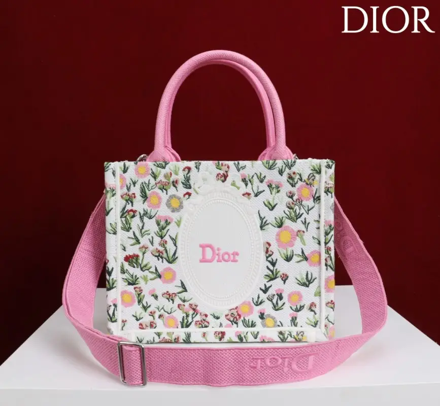 Christian Dior — Сумка Dior Book Tote з колекції Dioriviera 26 см
