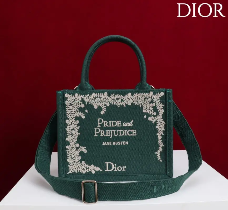 Christian Dior — A bag Dior Book Tote of collection Dioriviera 26 cm