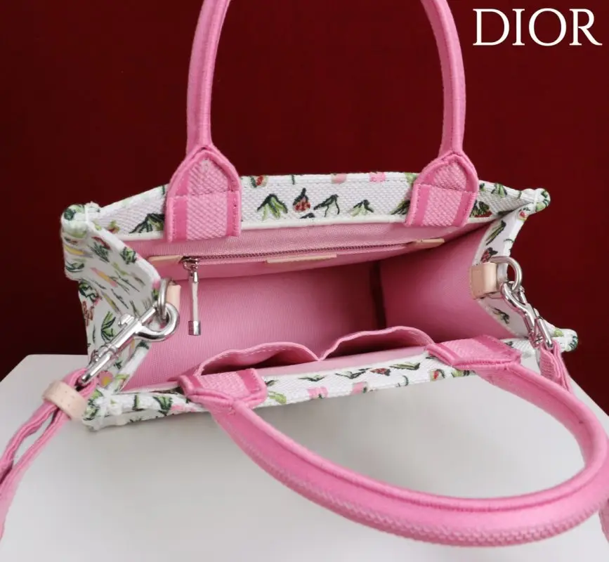 Christian Dior A bag Dior Book Tote of collection Dioriviera 26 cm — Photo 4