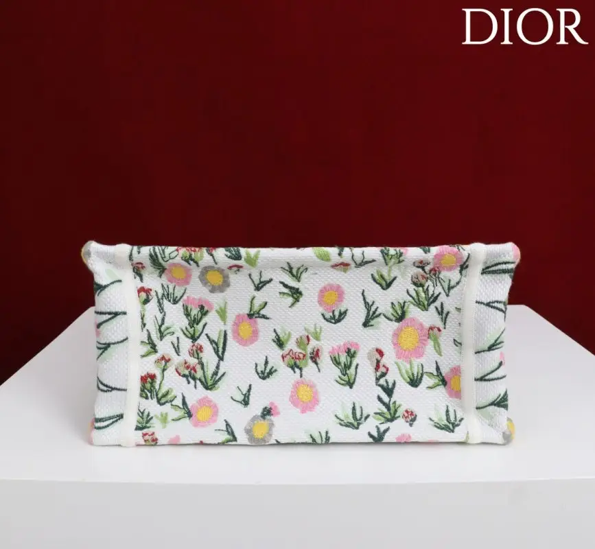 Christian Dior A bag Dior Book Tote of collection Dioriviera 26 cm — Photo 5