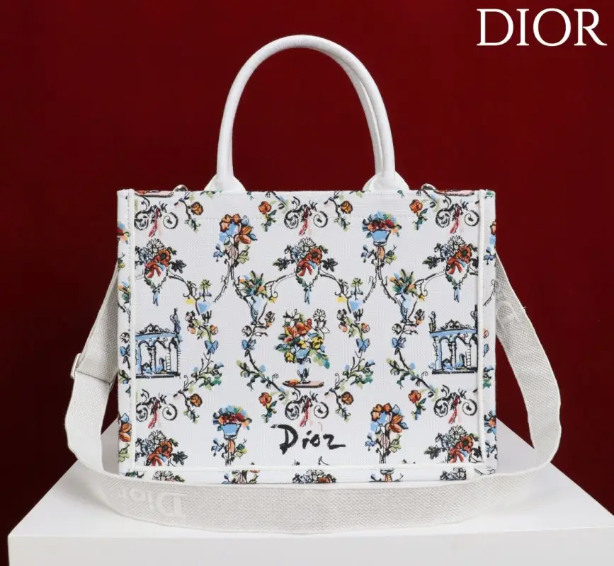 Christian Dior — A bag Dior Book Tote of collection Dioriviera