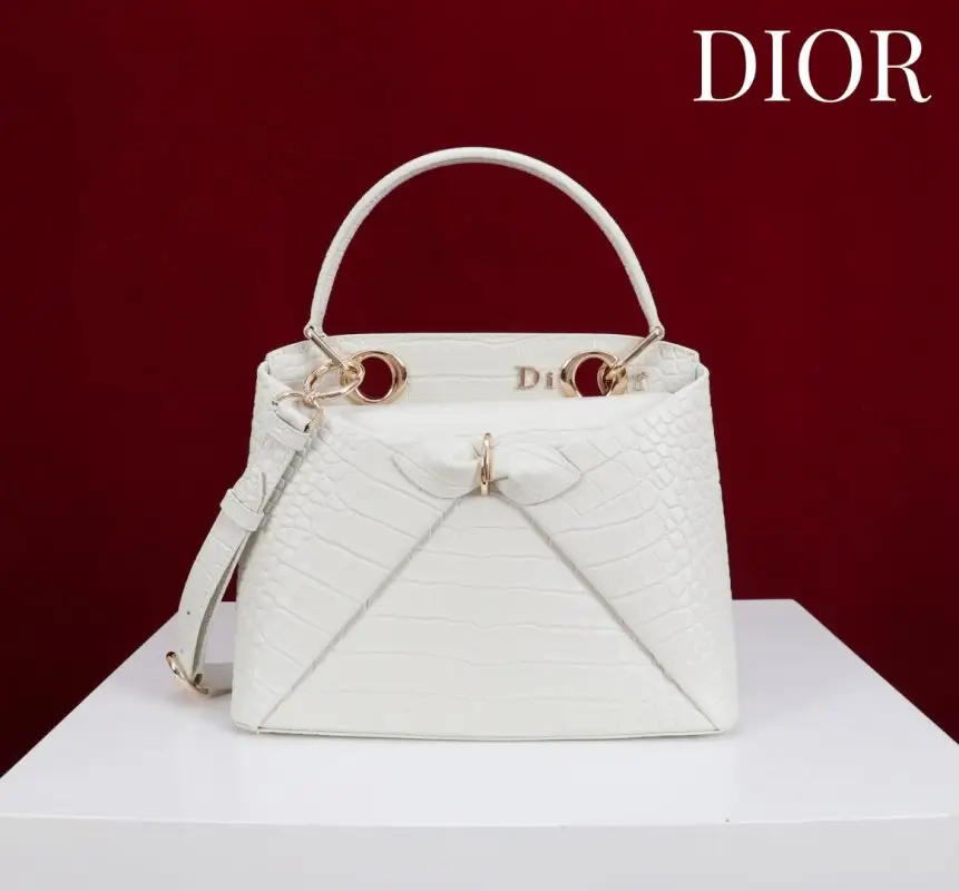 Christian Dior — Сумка Dior Cigale 28 см в коже крокодила