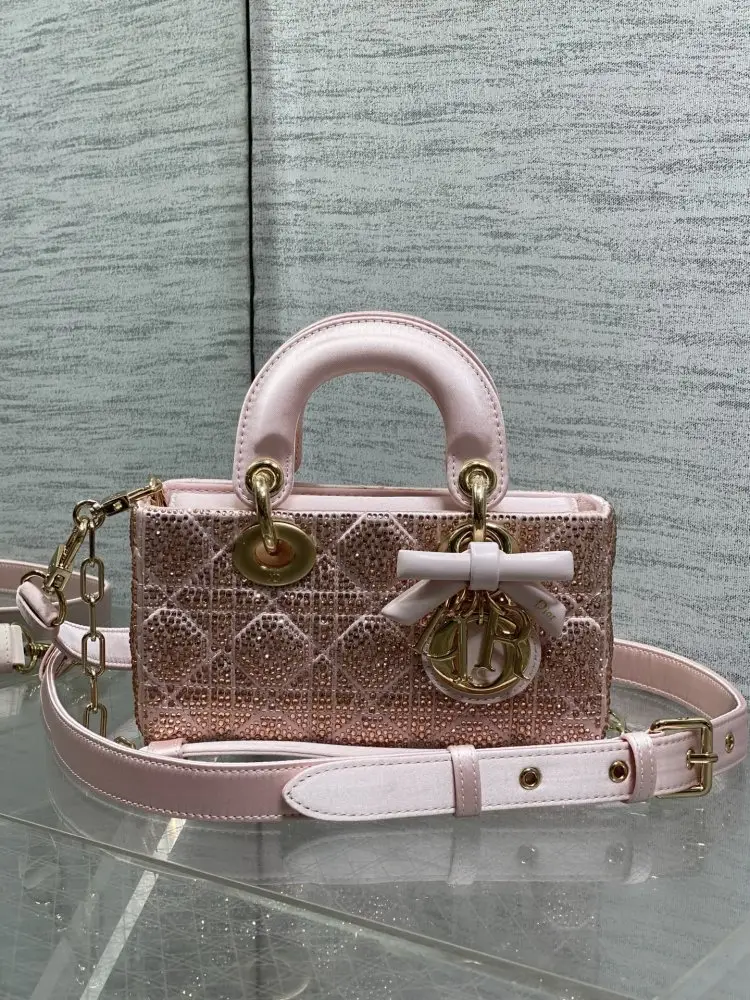 Christian Dior A bag Dior Lady D-Joy 19 cm decorated кристалами — Photo 1