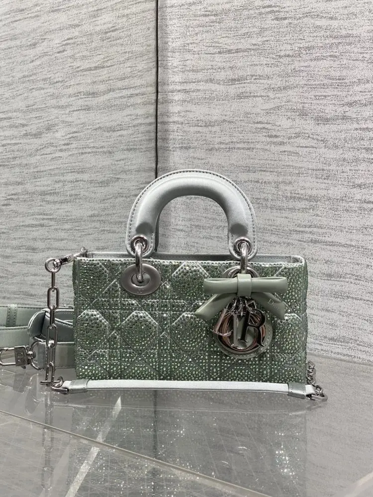 Christian Dior A bag Dior Lady D-Joy 19 cm decorated кристалами — Photo 2