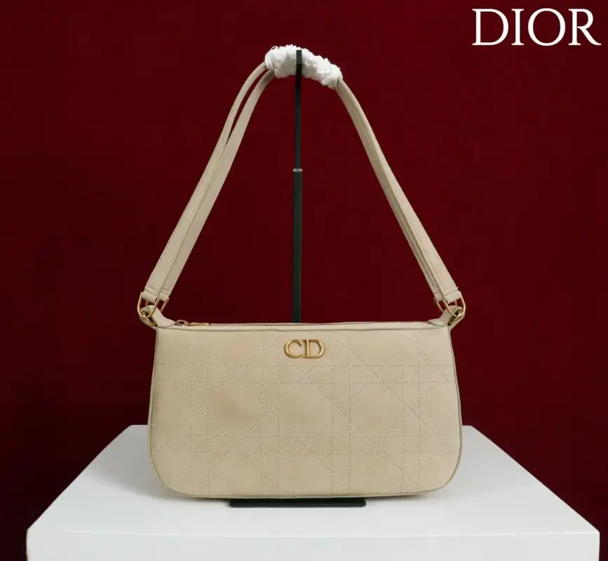 Christian Dior — Сумка Dior Miss Caro 26 см з м'якої шкіри