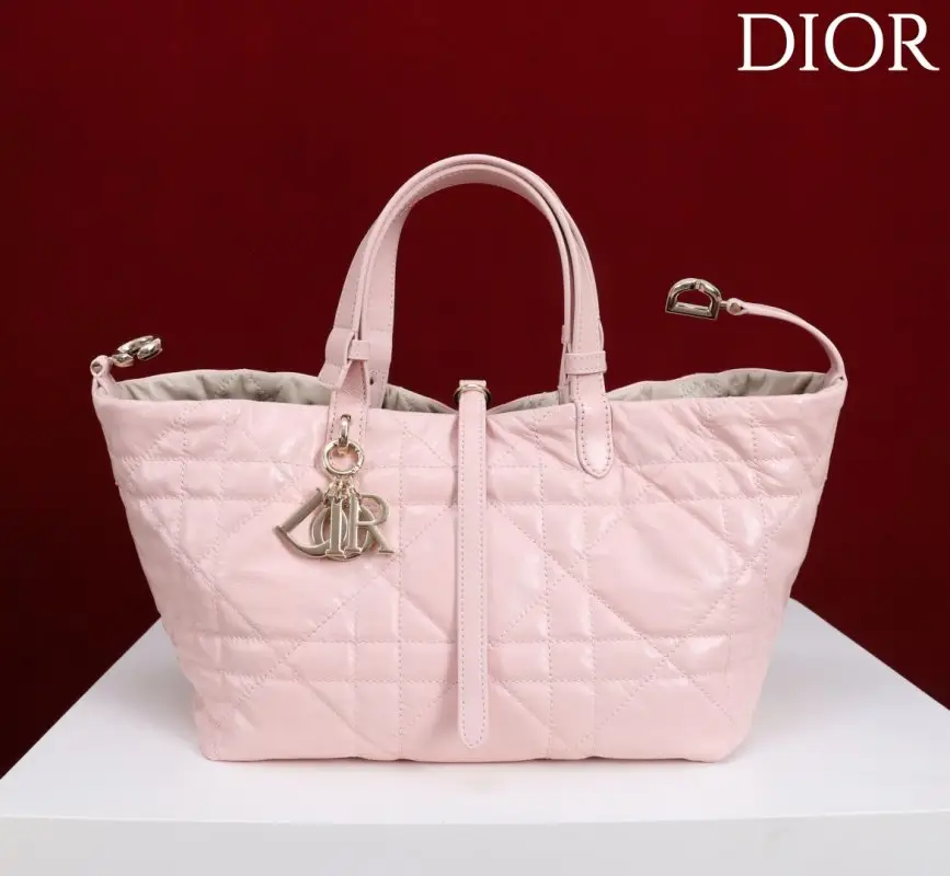 Christian Dior — Сумка Dior Toujours Large 29 см