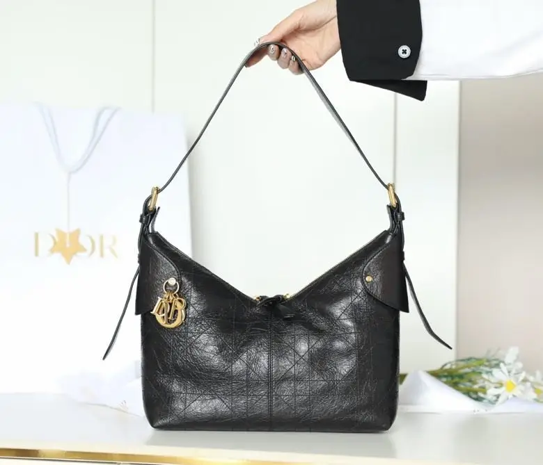 Christian Dior A bag Flat Macrocannage Medium 28 cm at veal skin — Photo 4