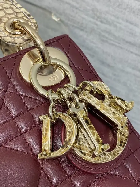 Christian Dior Сумка Lady Dior 17 см з рідкісної зміїної і овечої шкіри — Фото 3