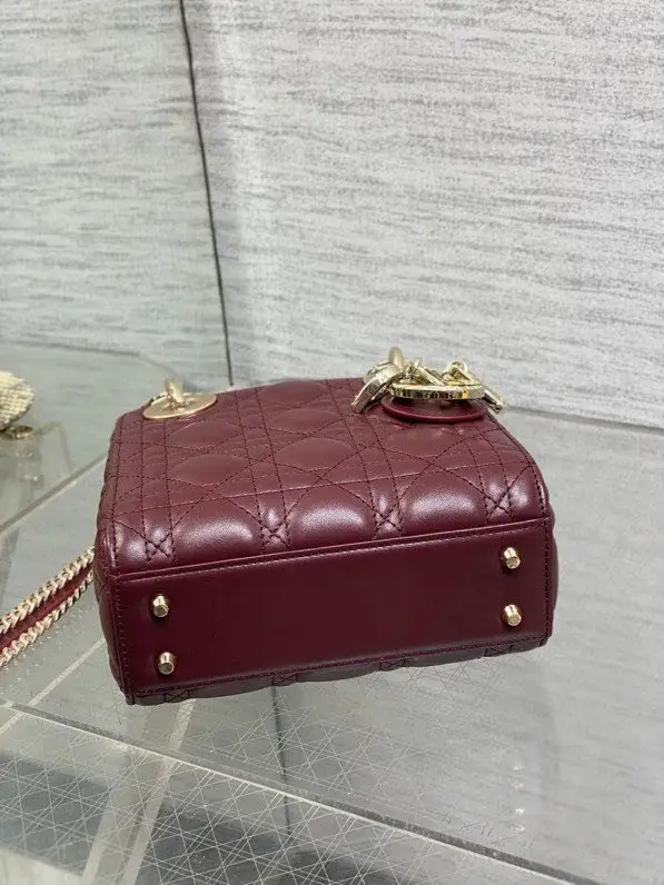 Christian Dior Сумка Lady Dior 17 см з рідкісної зміїної і овечої шкіри — Фото 5